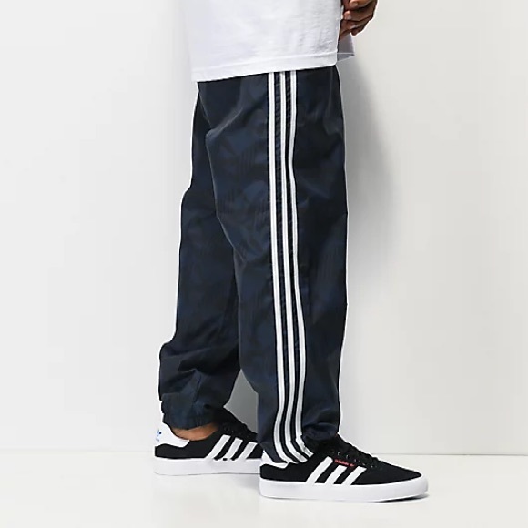 Adidas - Picture 3 of 3